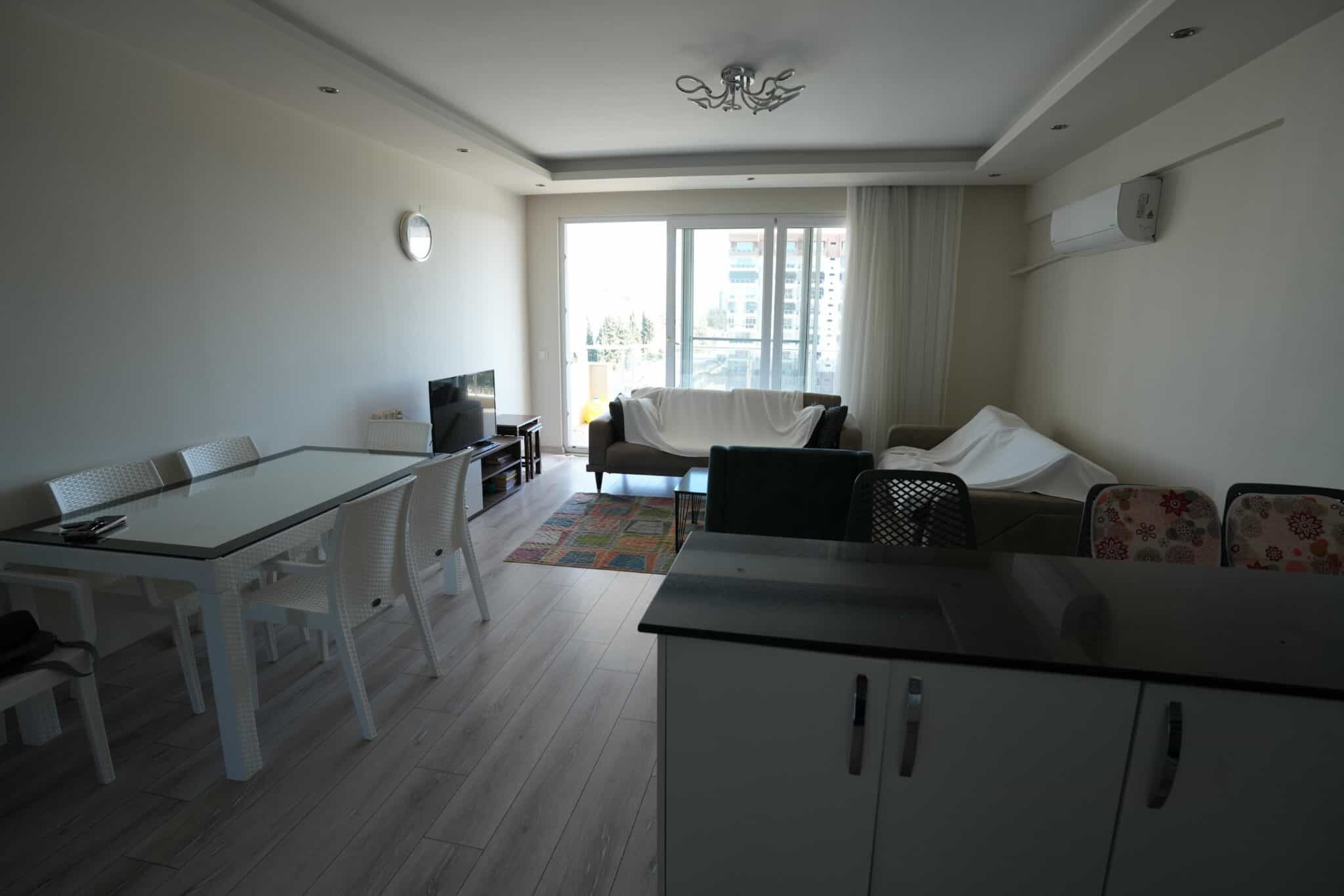 Продается 2+1 квартира в жилом комплексе Liparis Sun Life в районе Каргипинари, Мерсин, новые корпуса.