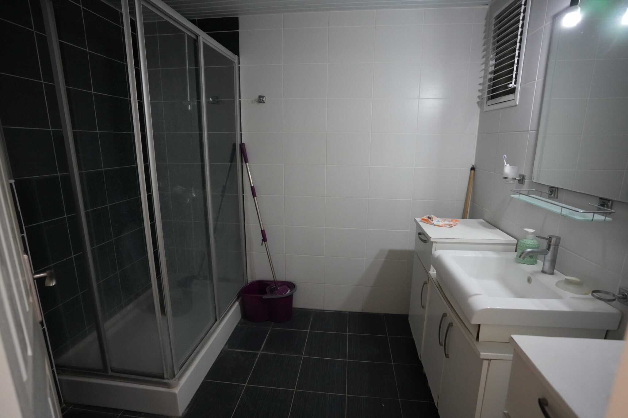 Продается 3+1 квартира в блоке E курортного комплекса Queenaba Resort, Каргипинари, Мерсин.