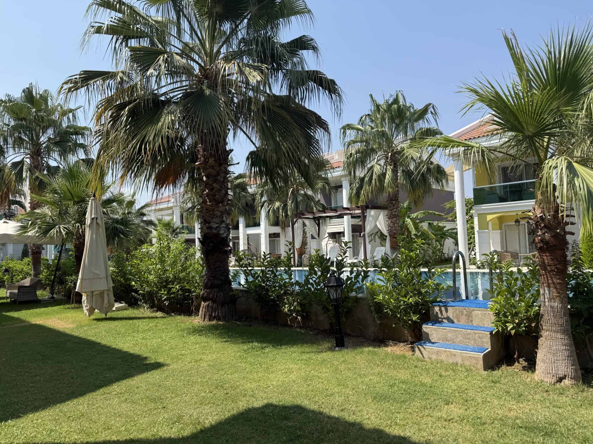 Gemeubileerd 1+1 appartement op de begane grond te koop in Atayurt Begonvilla, Silifke, Mersin