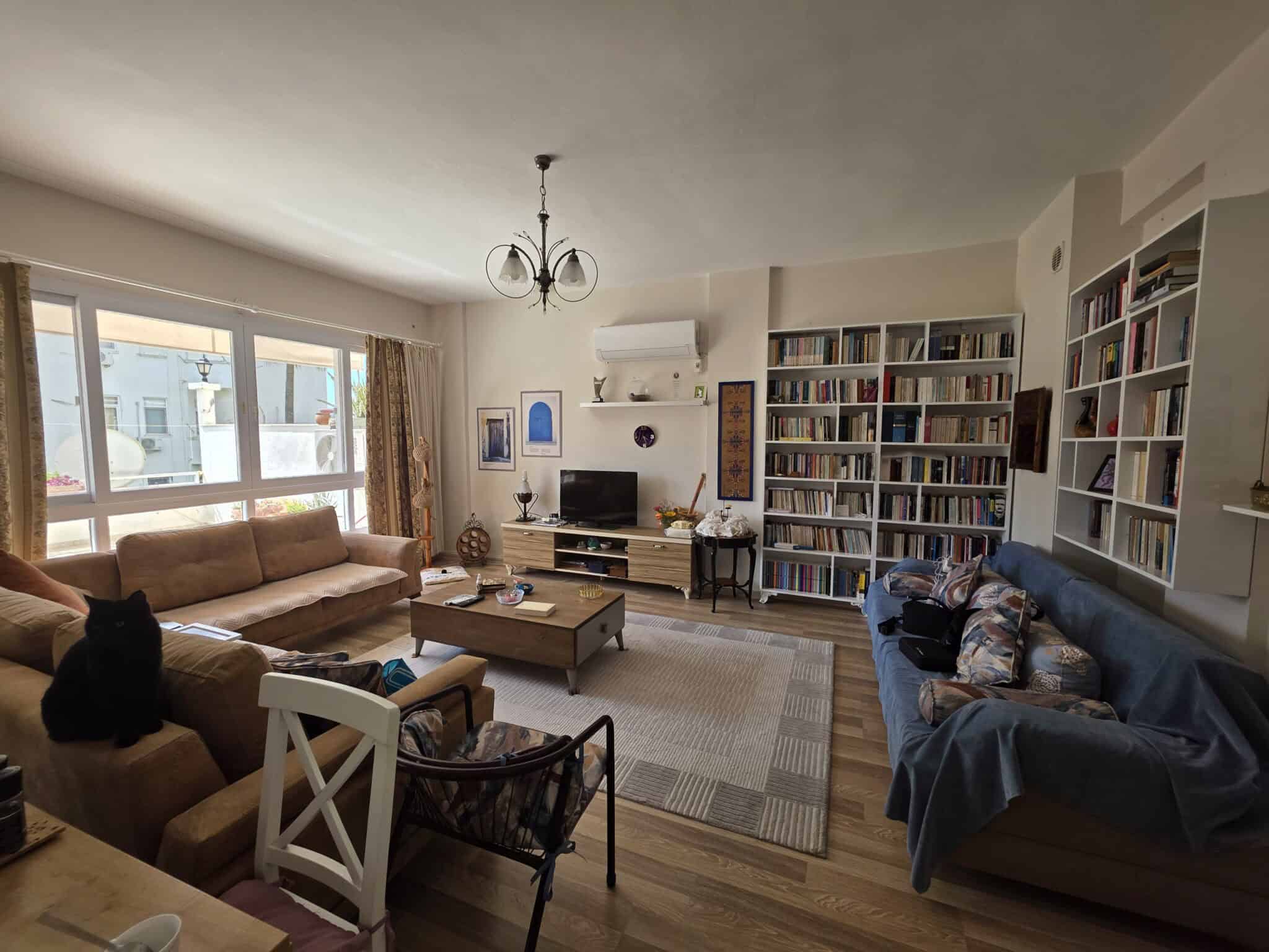 Gemeubileerd 3+1 terrasappartement te koop in Altınportakal, Kumkuyu, Erdemli, Mersin