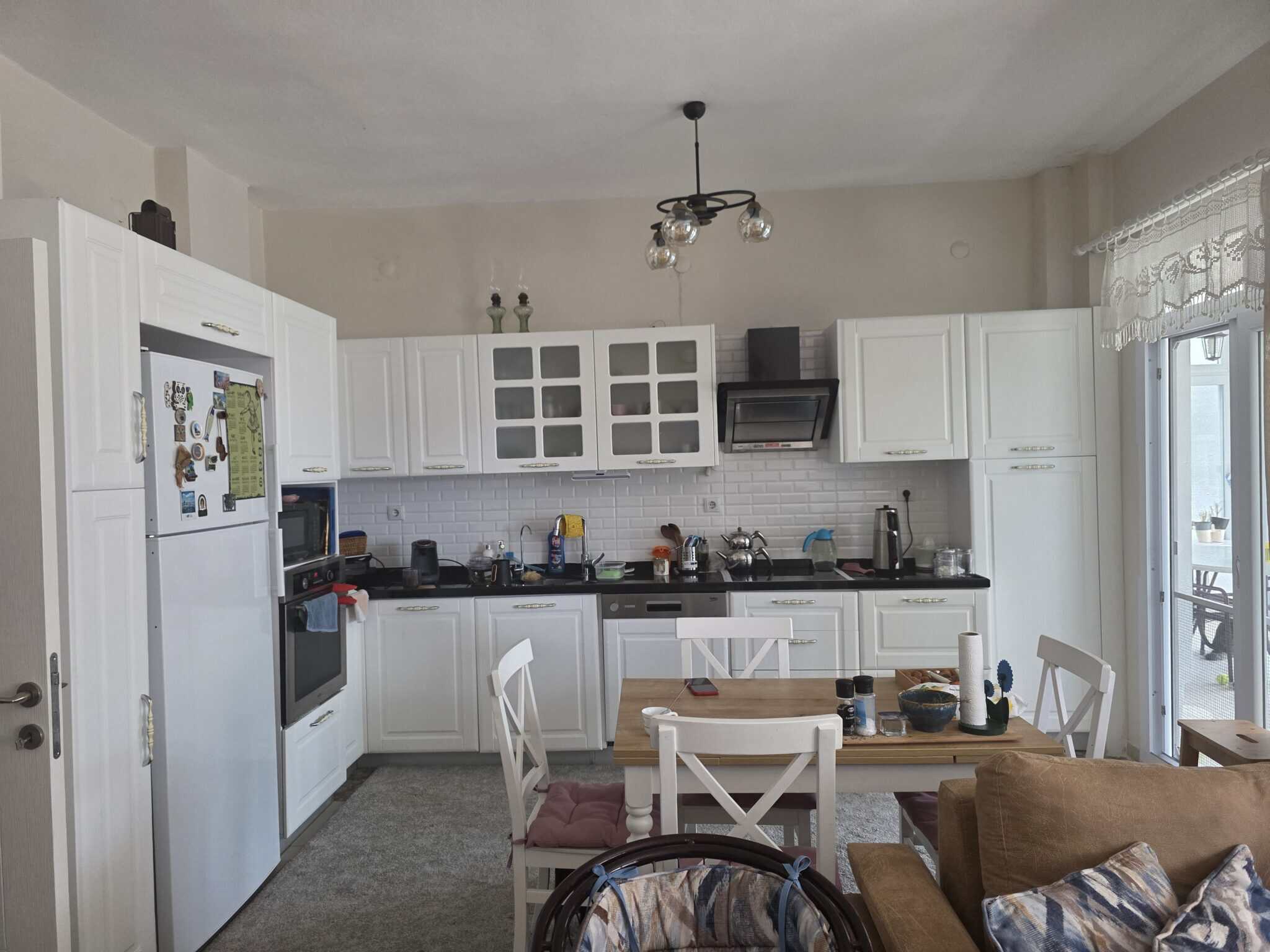 Gemeubileerd 3+1 terrasappartement te koop in Altınportakal, Kumkuyu, Erdemli, Mersin