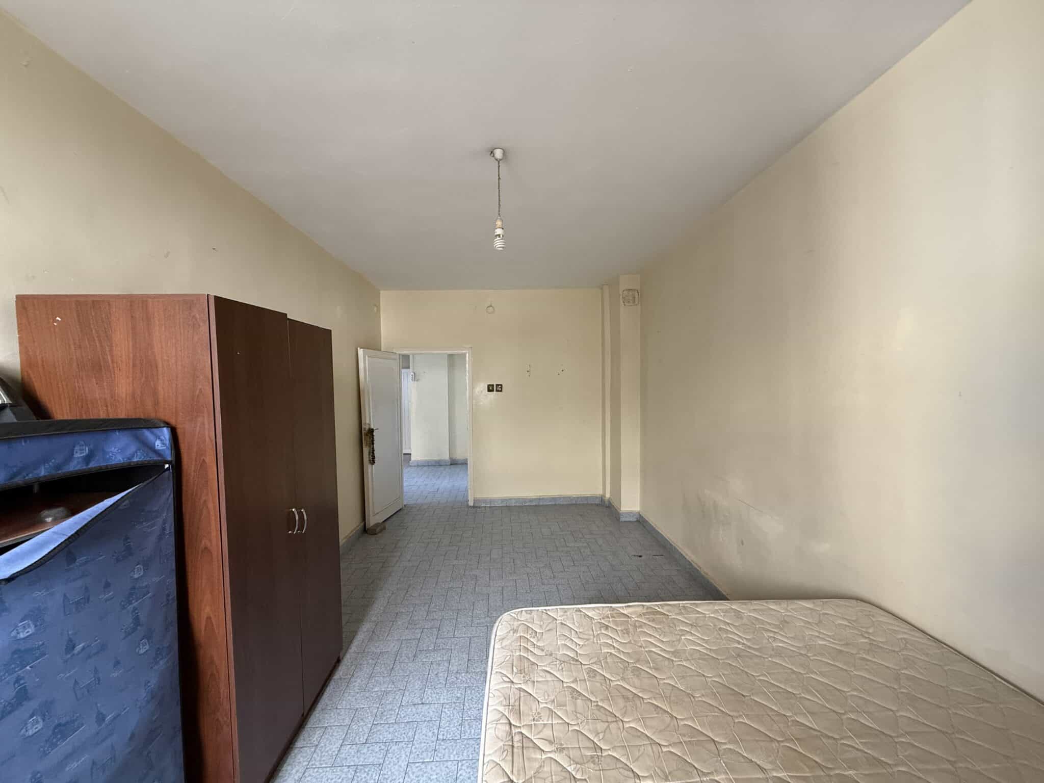 Appartement met 3 slaapkamers en 1 badkamers te koop in het centrum van Erdemli, Mersin, direct aan zee