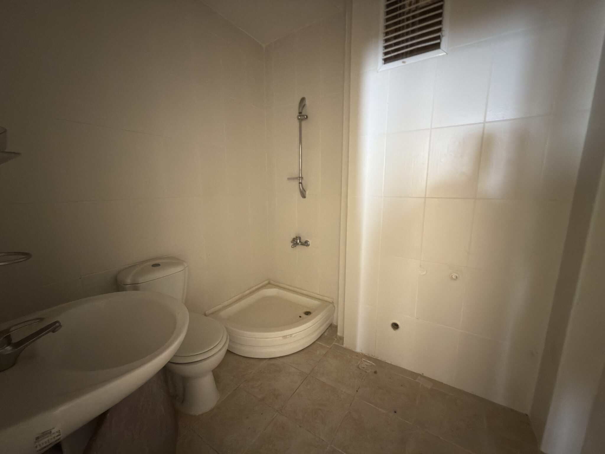 Mersin Erdemli Limonlu Denize Sıfır Benim Tatil  Sitesi  Satılık 3+1   Daire
