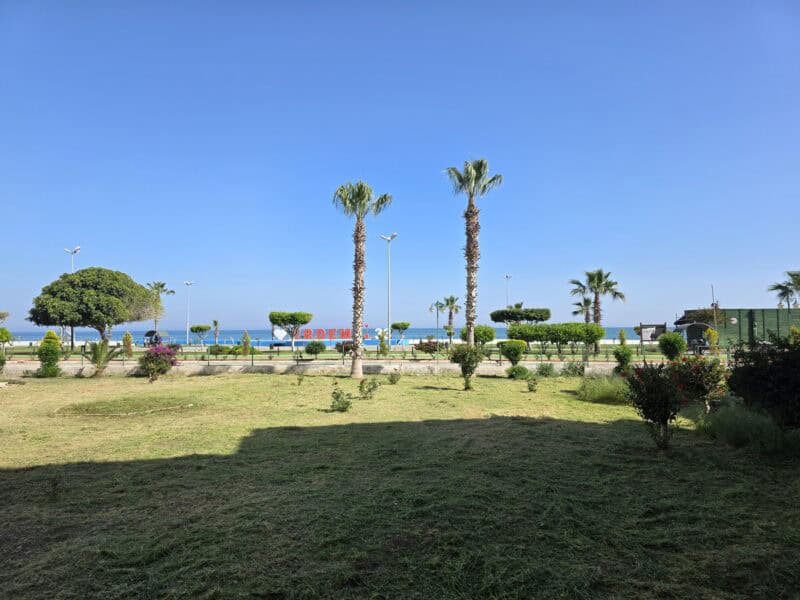 Mersin Erdemli Denize Sıfır Erciyes Sitesi Kiralık 2+1 Bahçe Katı Daire