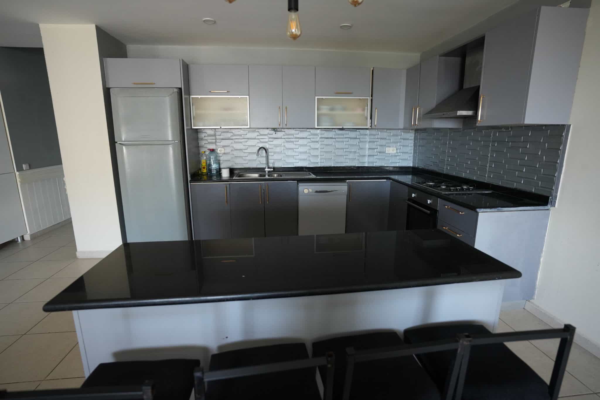 Mersin Kargıpınarı Queenaba Sitesi Eşyalı Satılık 3+1 Bakımlı Daire