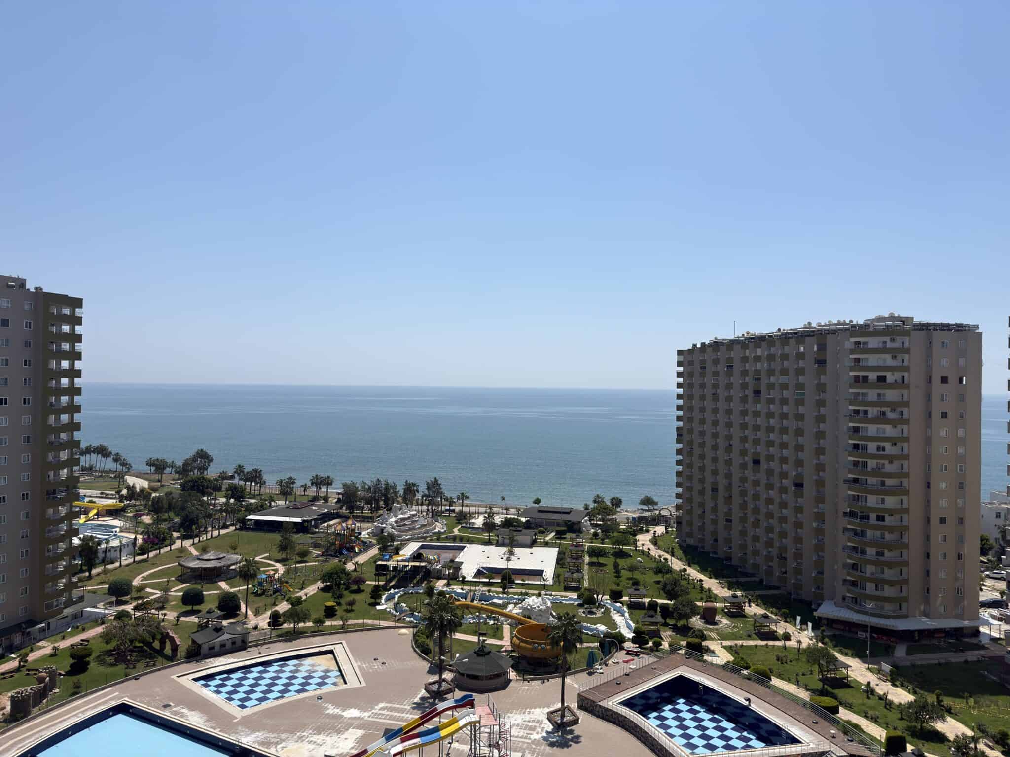 Mersin Erdemli Tömük Denize Sıfır Flamingo 8  Tatil Sitesi  Satılık 3+1 Daire