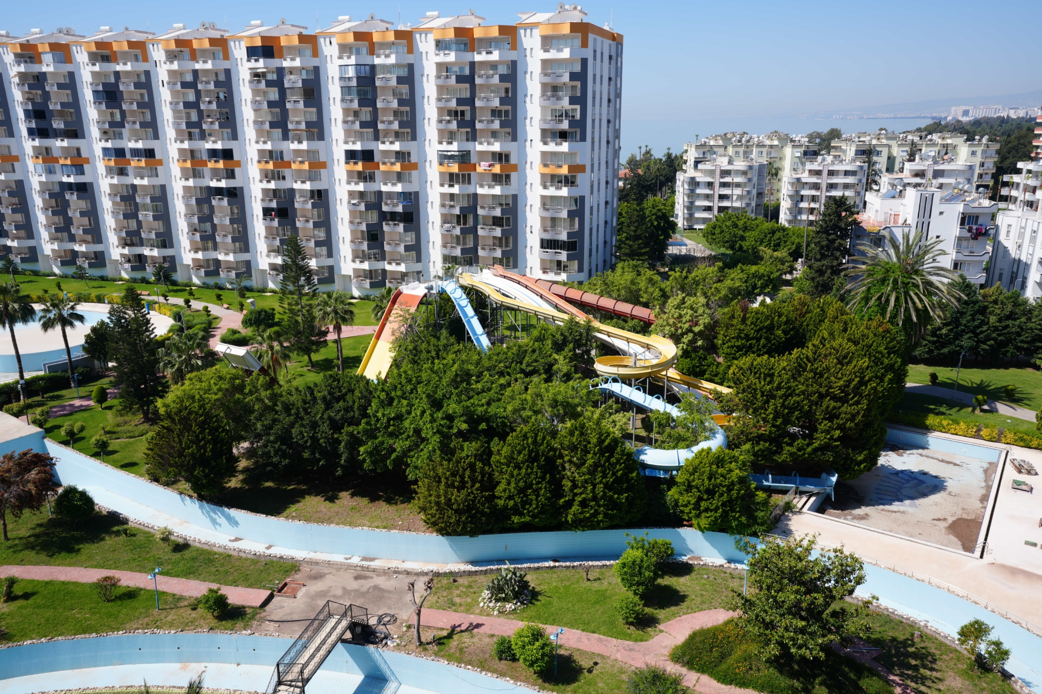VIP00953 Mersin Kargıpınarı Queenaba Sitesi Eşyalı Satılık 2+1 Daire