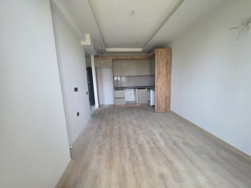 Mersin Erdemli Çeşmeli Emerald Deluxe Satılık 1+1 Ön Cephe Daire