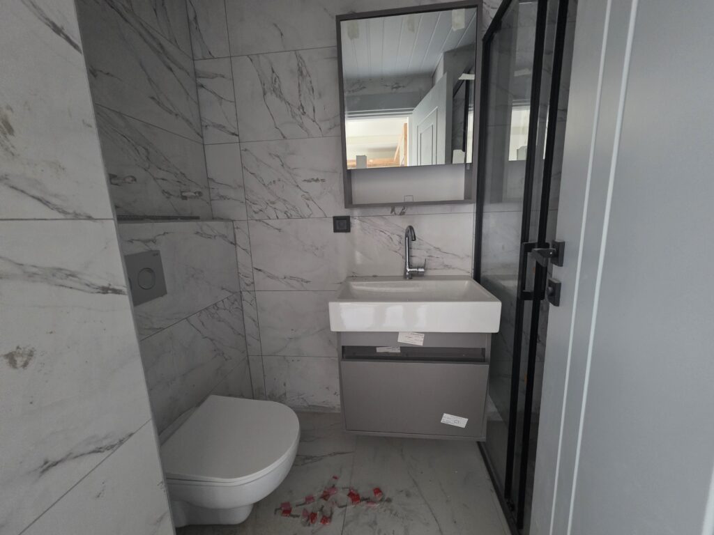 Mersin Erdemli Çeşmeli Emerald Deluxe Satılık 1+1 Ön Cephe Daire