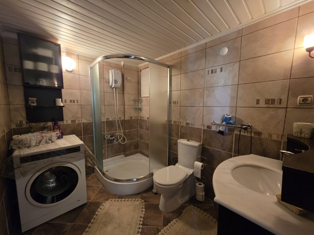 Mersin Erdemli Kumkuyu Denize Sıfır Altınportakal Eşyalı Satılık 2+1 Daire