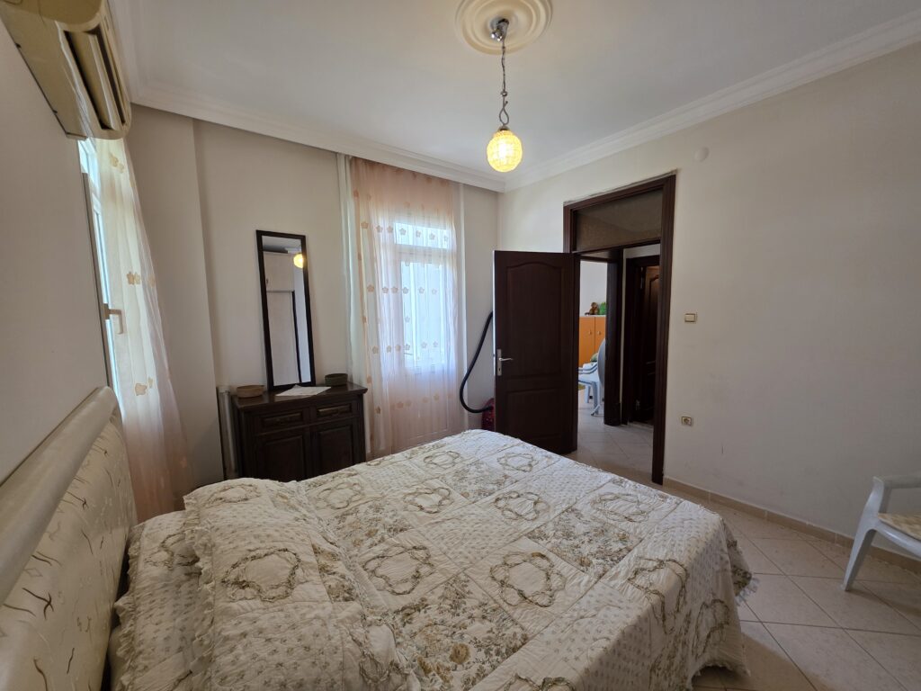 Mersin Erdemli Kumkuyu Denize Sıfır Altınportakal Eşyalı Satılık 2+1 Daire