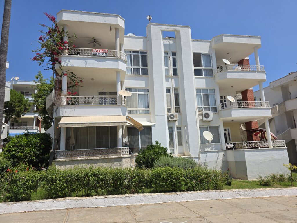 Mersin Erdemli Kumkuyu Denize Sıfır Altınportakal Eşyalı Satılık 2+1 Daire