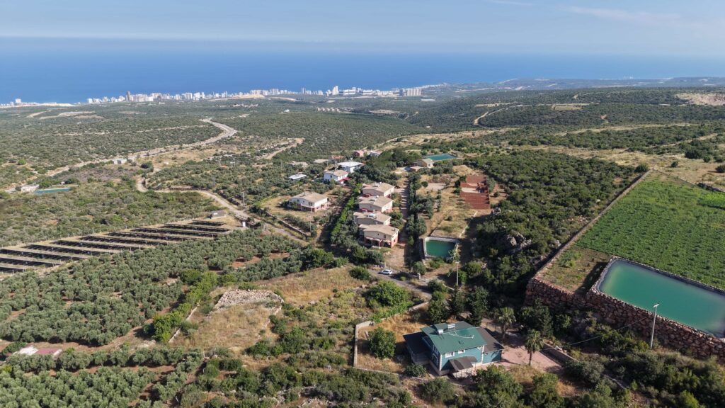 Grundstück mit Meerblick in Erdemli, Kumkuyu, Çanakçı zu verkaufen