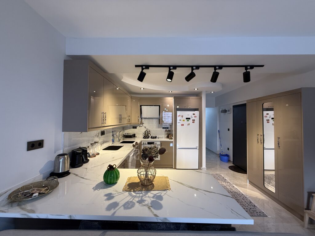Mersin Erdemli Tömük Denize Sıfır Flamingo 8  Tatil Sitesi  Satılık 2+1 Eşyalı  Daire