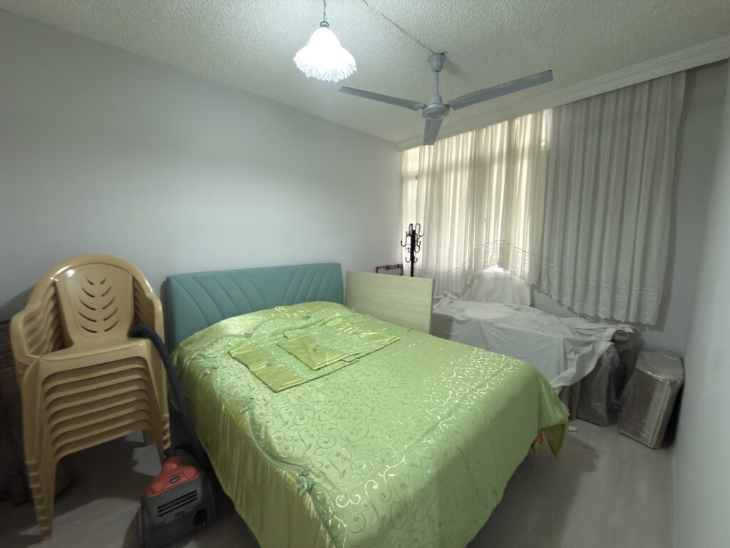 Mersin Erdemli Erciyes Sitesi Denize Sıfır  Satılık 2+1 Bahçe Katı   Daire