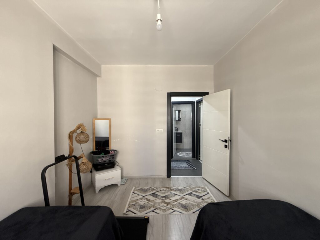2+1 Apartment for Sale Near Erdemli Central Hospital in Mersin
