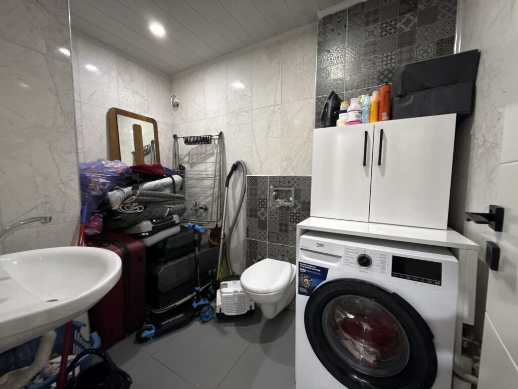 2+1 Apartment for Sale Near Erdemli Central Hospital in Mersin