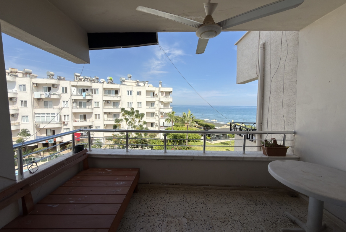 Mersin Erdemli Denize Sıfır Gümüşkum Sitesi Satılık 1+1 Daire