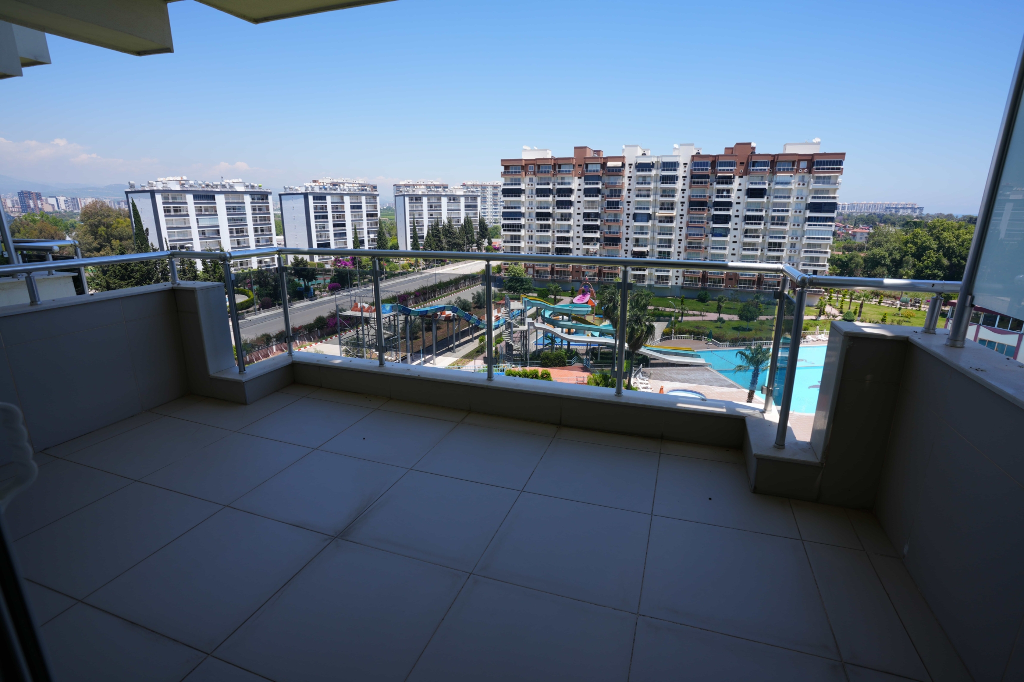 VIP01130 Mersin Kargıpınarı Liparis Sunlife Sitesi 2+1 Eşyalı Satılık Daire