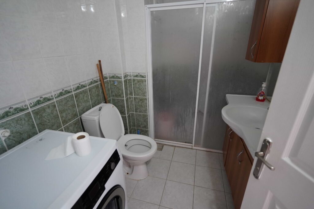 Продается 2+1 квартира в жилом комплексе Liparis Sunlife в районе Каргипинари, Мерсин, блок Front Block.