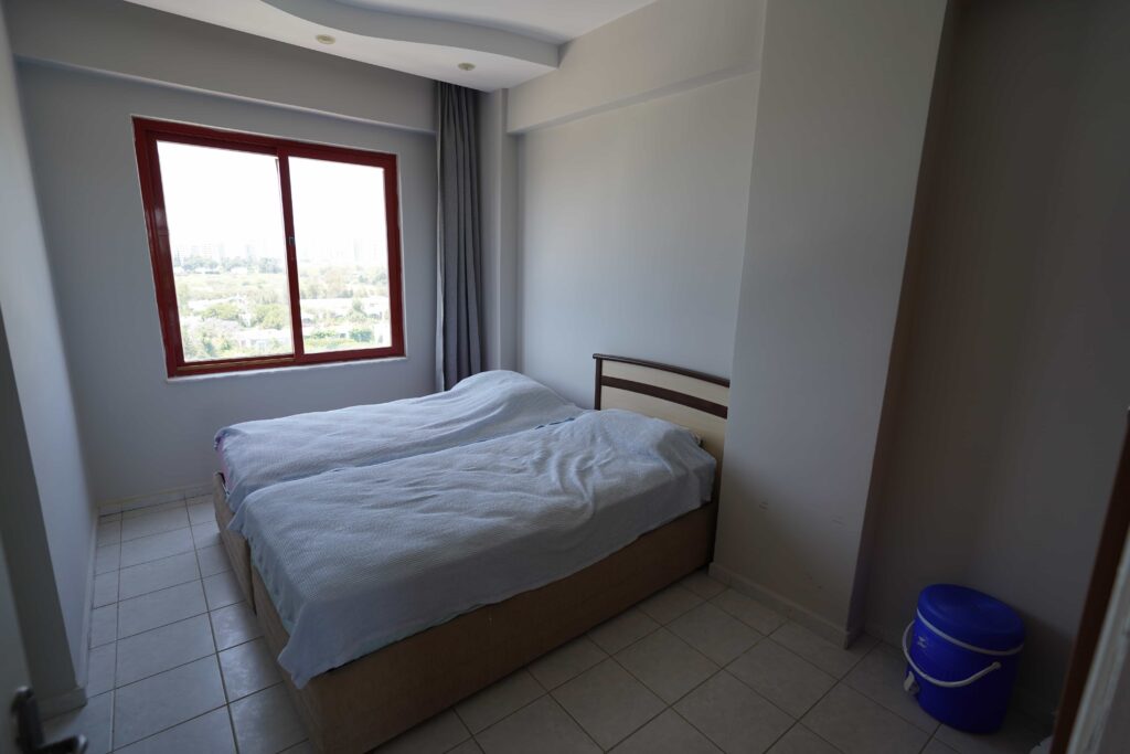 Продается 2+1 квартира в жилом комплексе Liparis Sunlife в районе Каргипинари, Мерсин, блок Front Block.