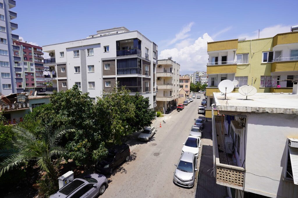 3+1 Apartment for Sale in Mersin Erdemli Center, 2nd Beach Road