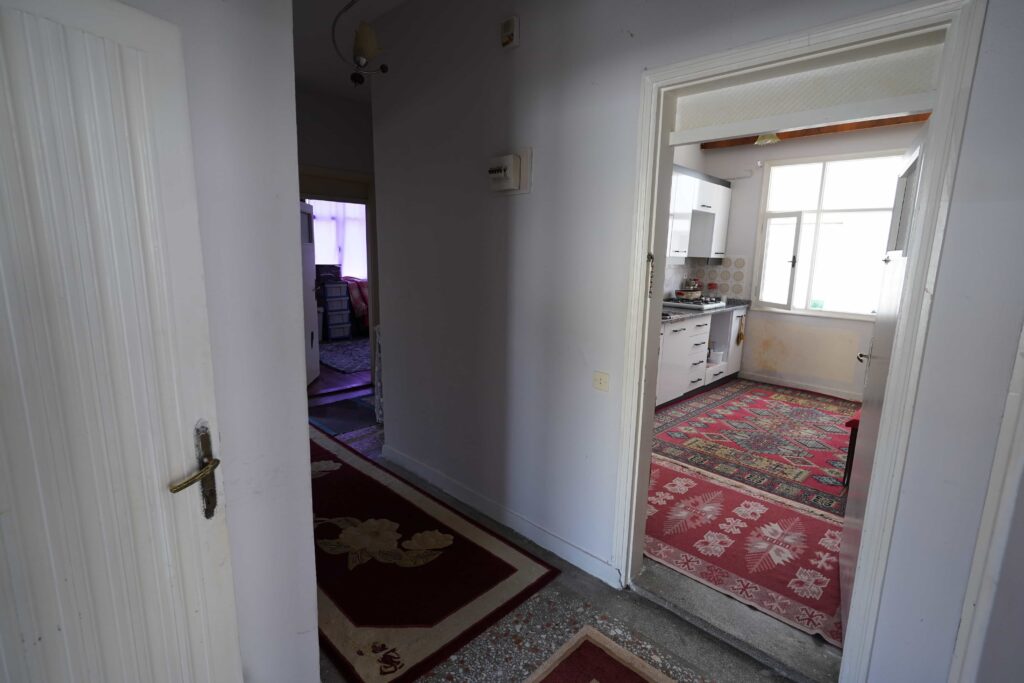 3+1 Apartment for Sale in Mersin Erdemli Center, 2nd Beach Road