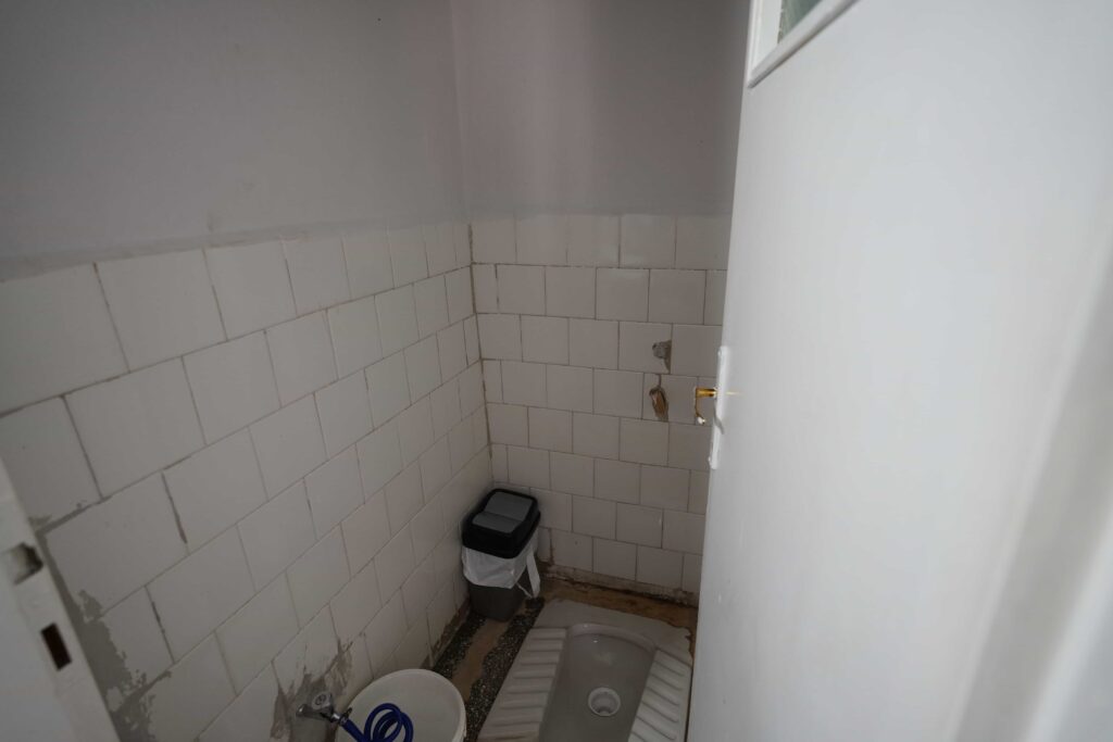 3+1 Apartment for Sale in Mersin Erdemli Center, 2nd Beach Road