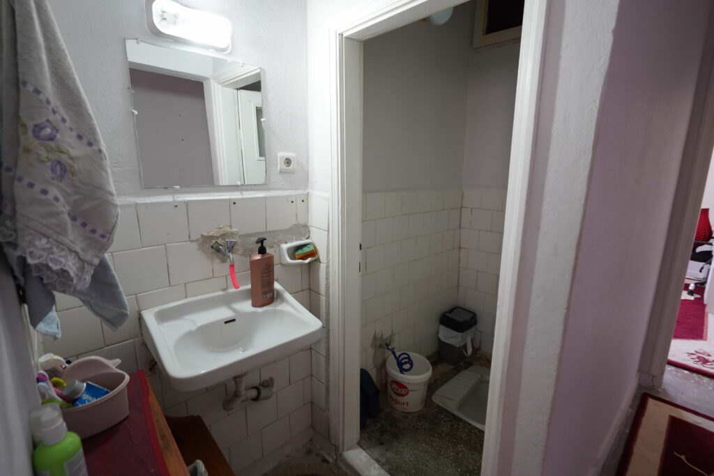 3+1 Apartment for Sale in Mersin Erdemli Center, 2nd Beach Road