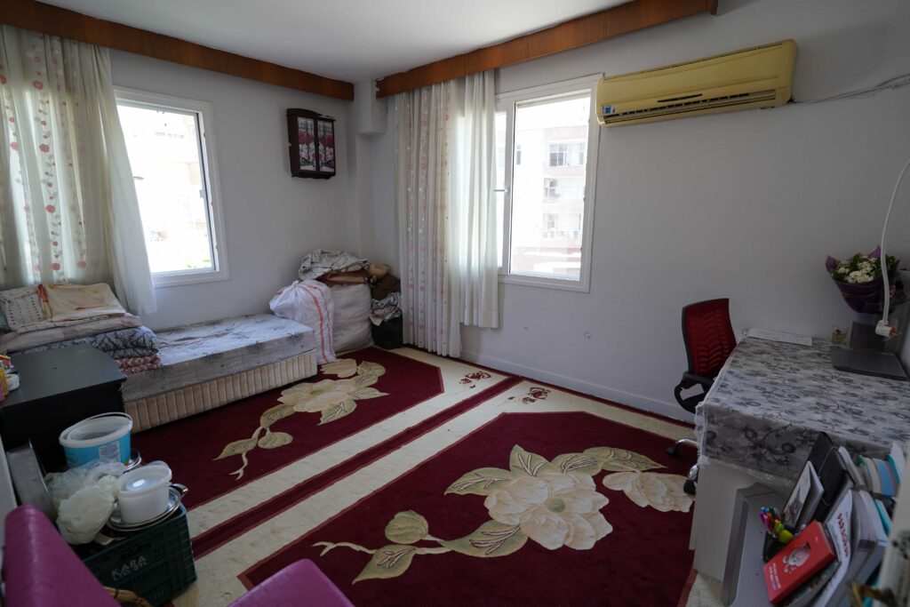 3+1 Apartment for Sale in Mersin Erdemli Center, 2nd Beach Road