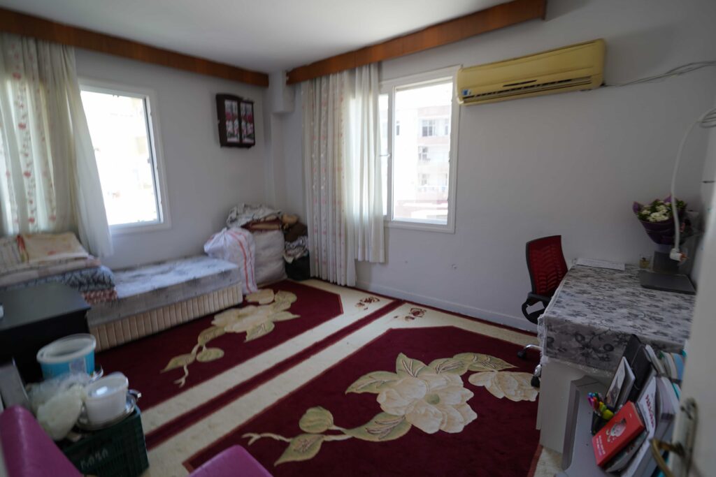 3+1 Apartment for Sale in Mersin Erdemli Center, 2nd Beach Road