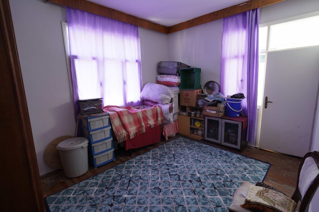 3+1 Apartment for Sale in Mersin Erdemli Center, 2nd Beach Road