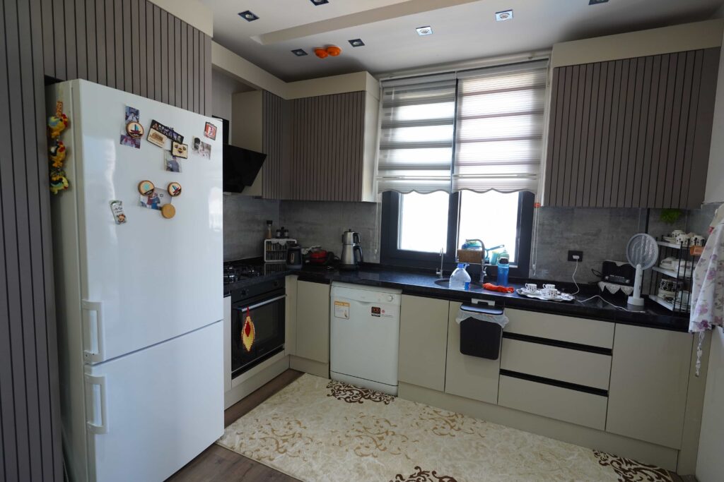 Mersin Erdemli Arpaçbahşiş Adk Suit Full Eşyalı 1+1 Daire