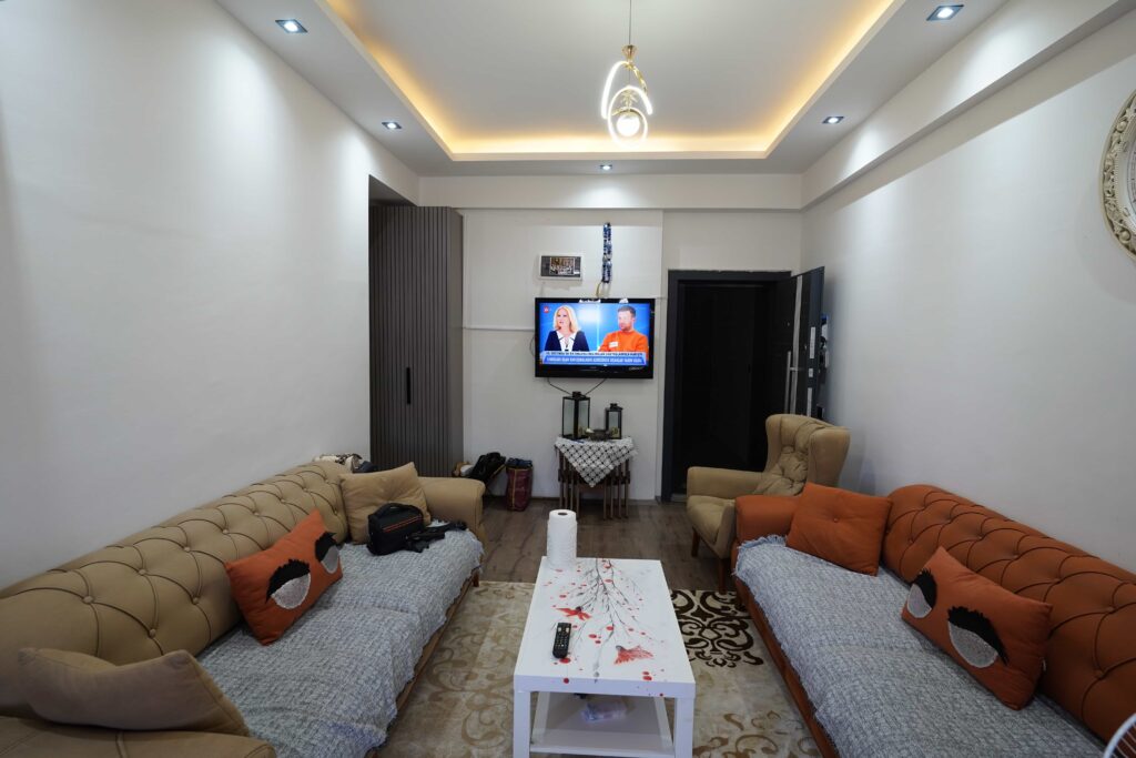 Mersin Erdemli Arpaçbahşiş Adk Suit Full Eşyalı 1+1 Daire