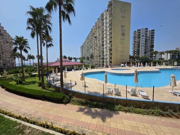 Mersin Erdemli Tömük Ziya Erden Sitesi Satılık 2+1 Daire