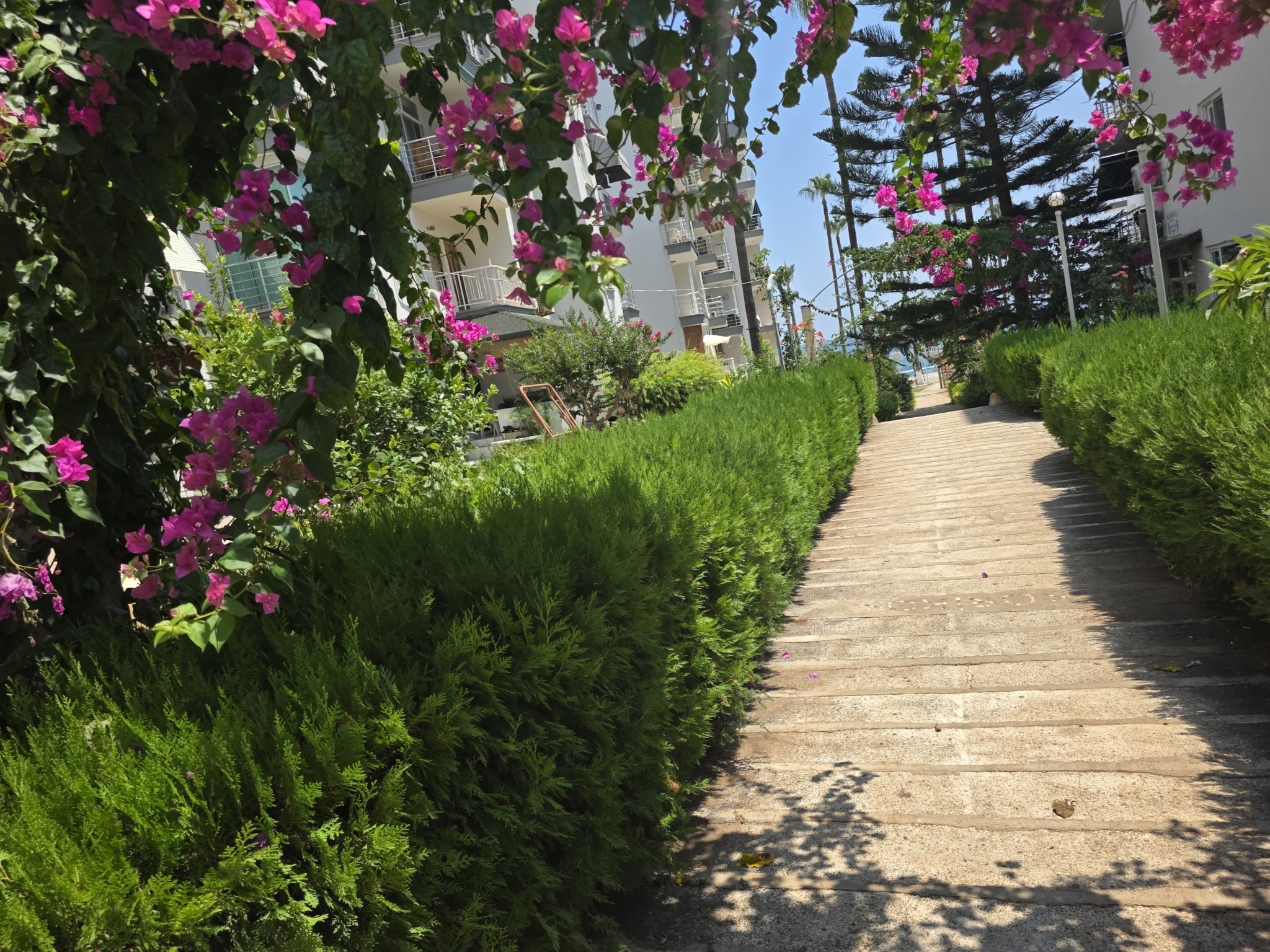 Mersin Erdemli Ayaş Denize Sıfır  Korikos Sitesi Eşyalı Satılık 2+1 Daire