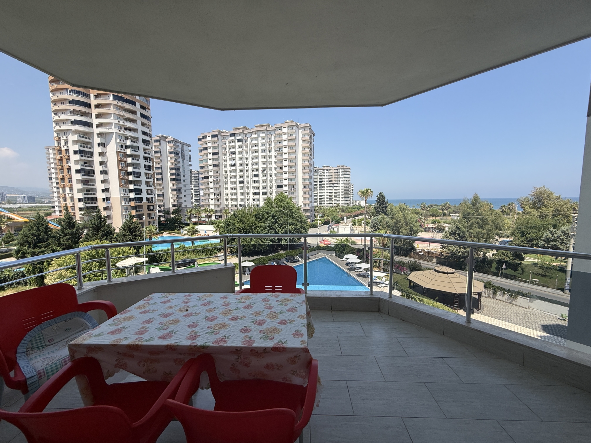 IMG_6250 Mersin Erdemli Çeşmeli Nira Holiday Satılık 2+1 Deniz Manzaralı Eşyalı Daire