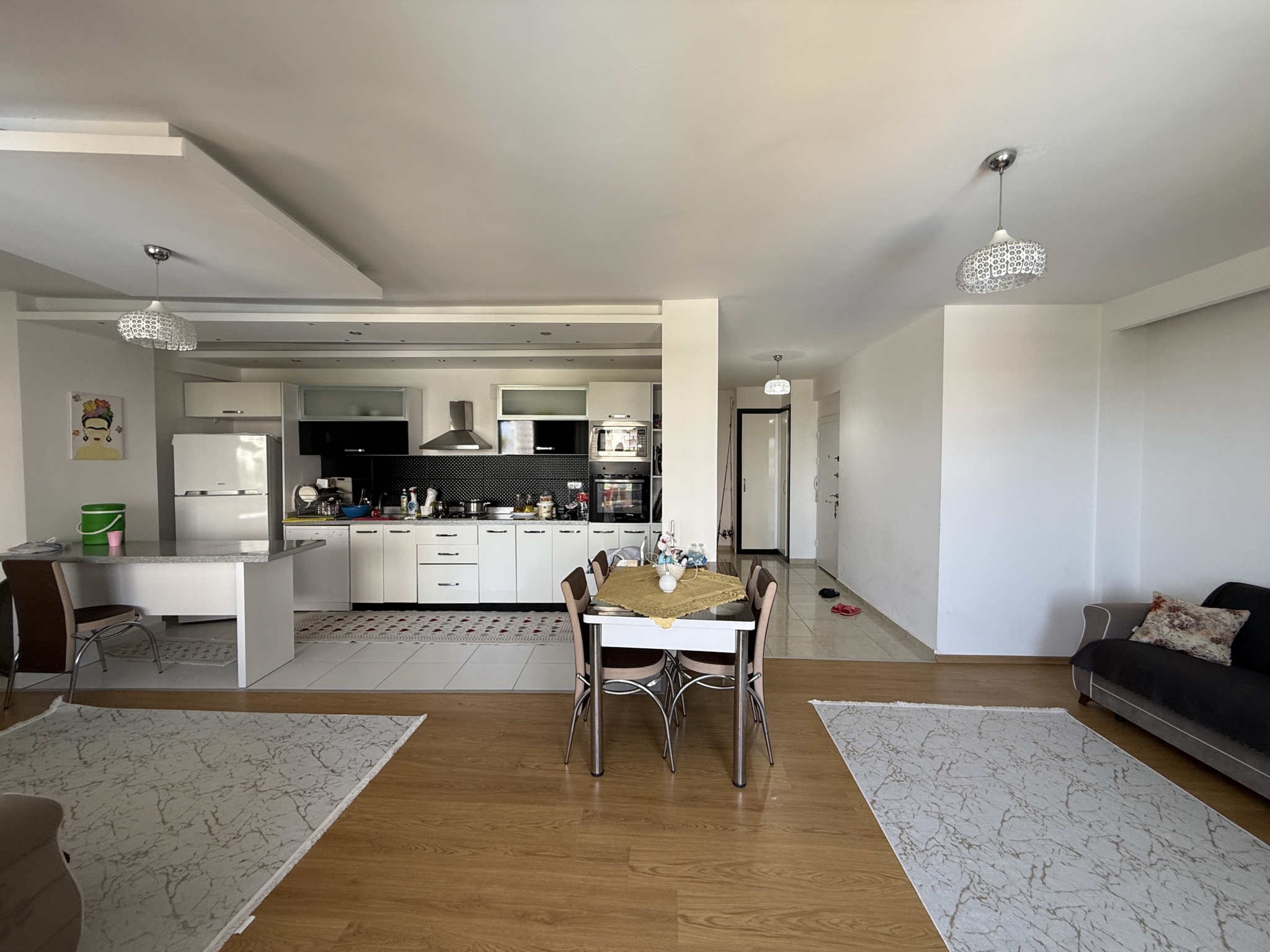 IMG_6252 Mersin Erdemli Çeşmeli Nira Holiday Satılık 2+1 Deniz Manzaralı Eşyalı Daire
