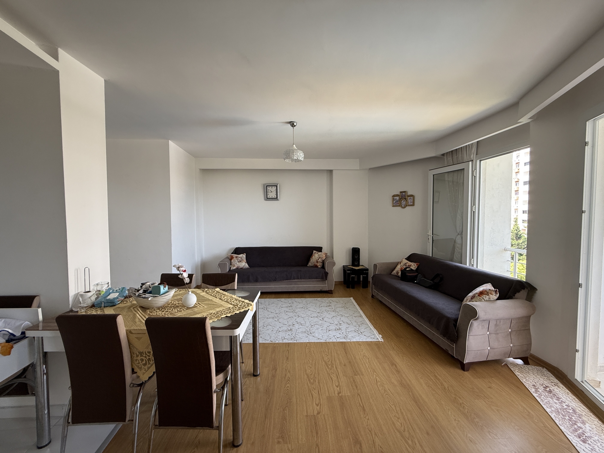 IMG_6255 Mersin Erdemli Çeşmeli Nira Holiday Satılık 2+1 Deniz Manzaralı Eşyalı Daire
