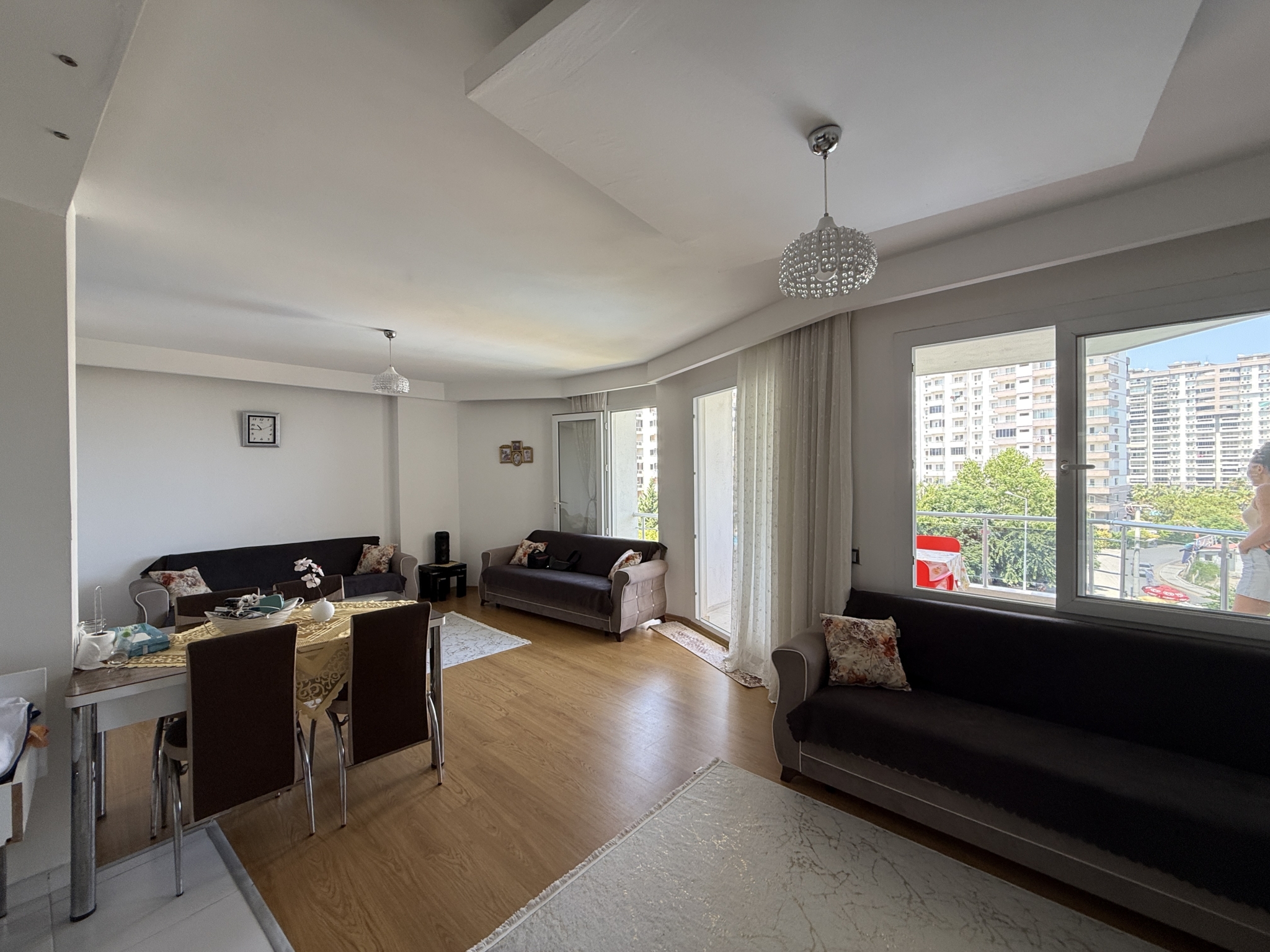 IMG_6256 Mersin Erdemli Çeşmeli Nira Holiday Satılık 2+1 Deniz Manzaralı Eşyalı Daire