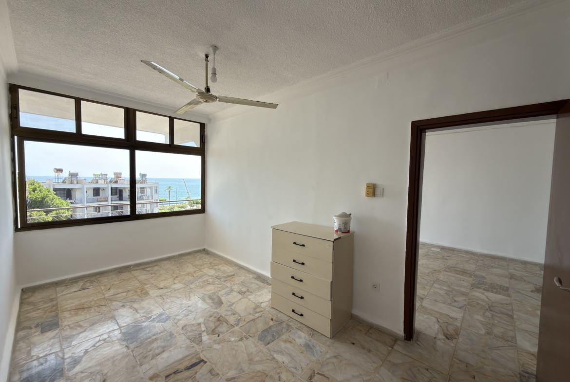 Mersin Erdemli Denize Sıfır Erciyes Sitesi Kiralık 2+1 Deniz Manzaralı Daire