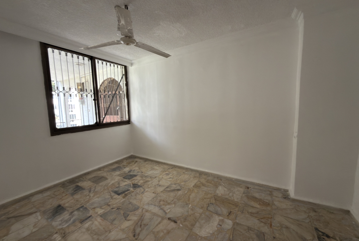 Mersin Erdemli Denize Sıfır Erciyes Sitesi Kiralık 2+1 Deniz Manzaralı Daire