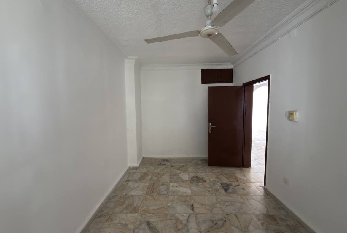 Mersin Erdemli Denize Sıfır Erciyes Sitesi Kiralık 2+1 Deniz Manzaralı Daire