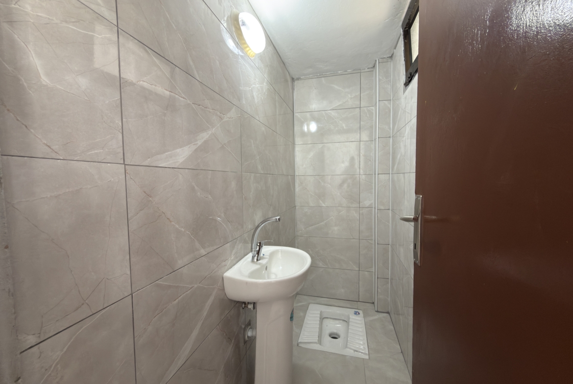 Mersin Erdemli Denize Sıfır Erciyes Sitesi Kiralık 2+1 Deniz Manzaralı Daire