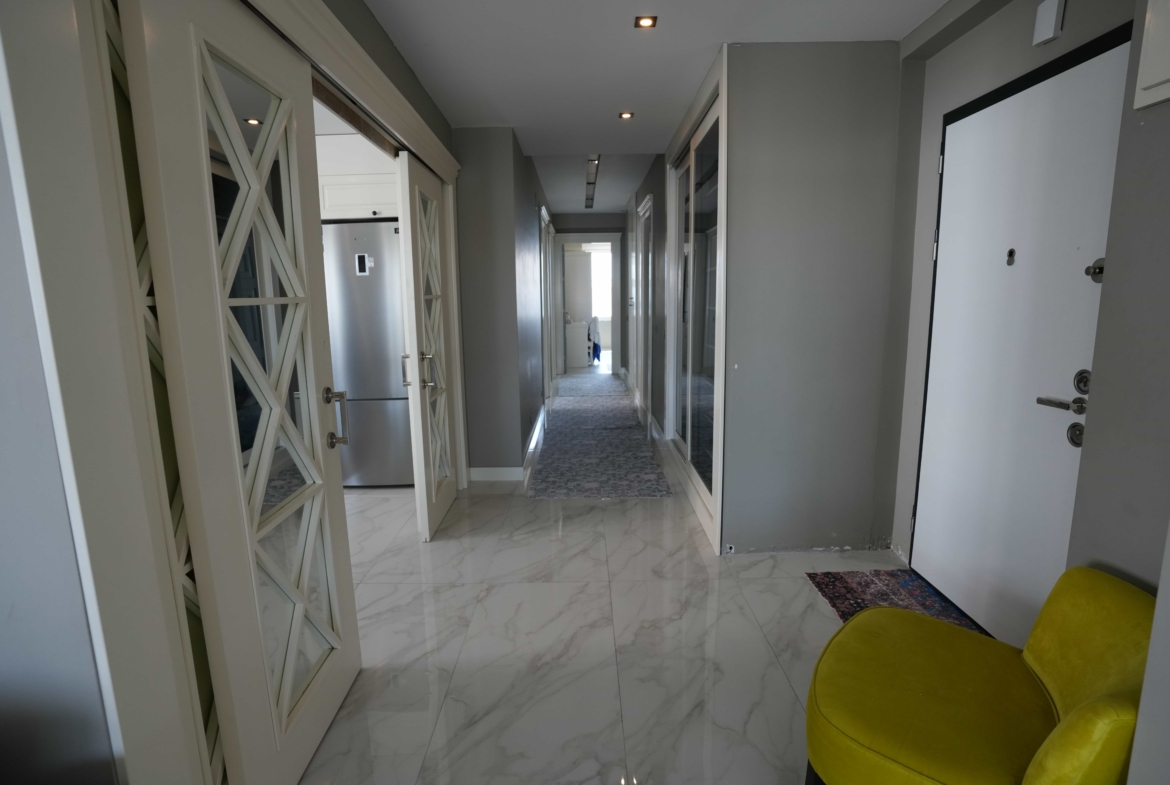 Mersin Kargıpınarı Queenaba Sitesi A Bloklarda Satılık 3+1 Lüks Köşe Daire