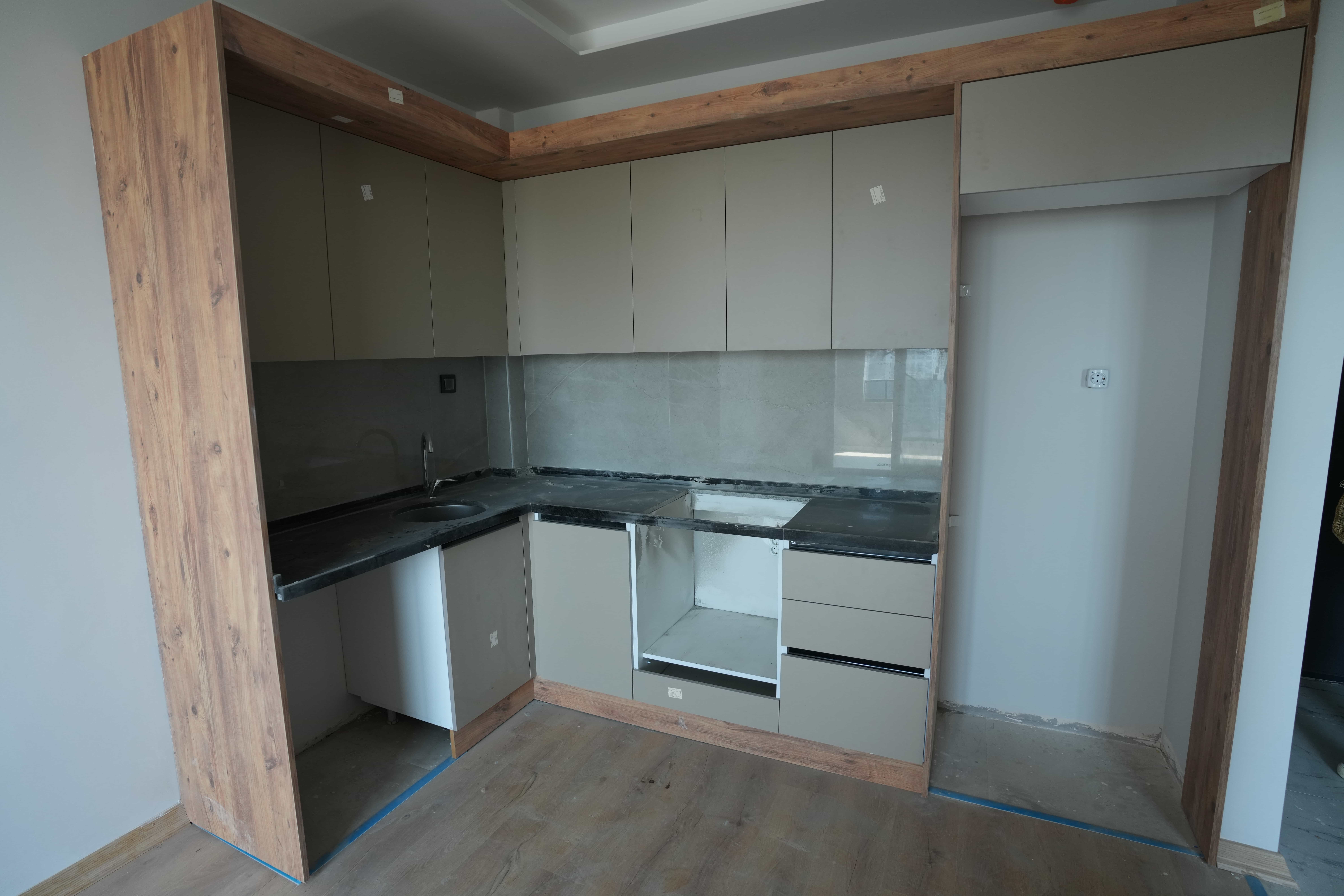 Mersin Erdemli Çeşmeli Emerald Deluxe 1+1 Apartment for Sale with Sea View