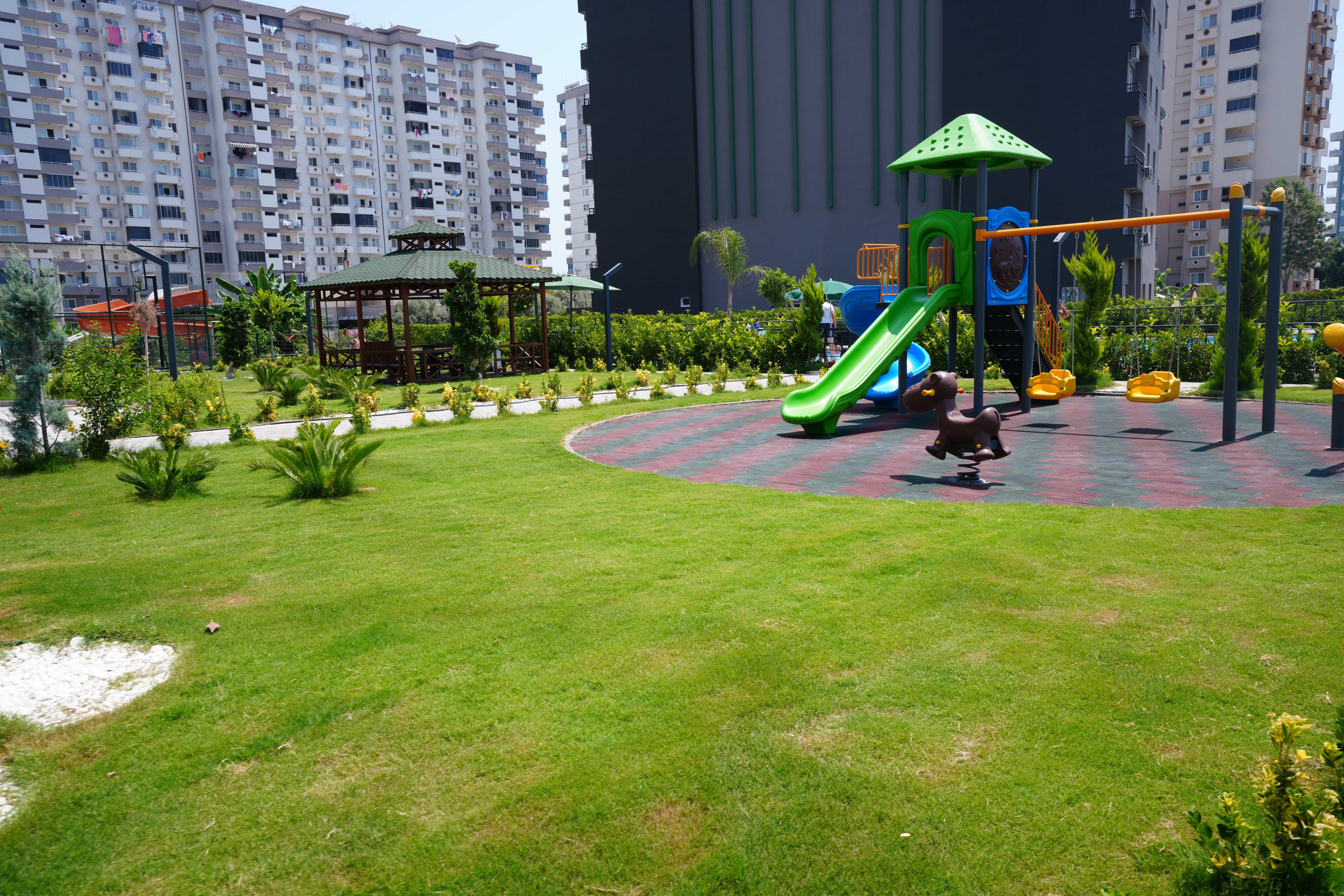 Mersin Erdemli Çeşmeli Emerald Deluxe 1+1 Apartment for Sale with Sea View