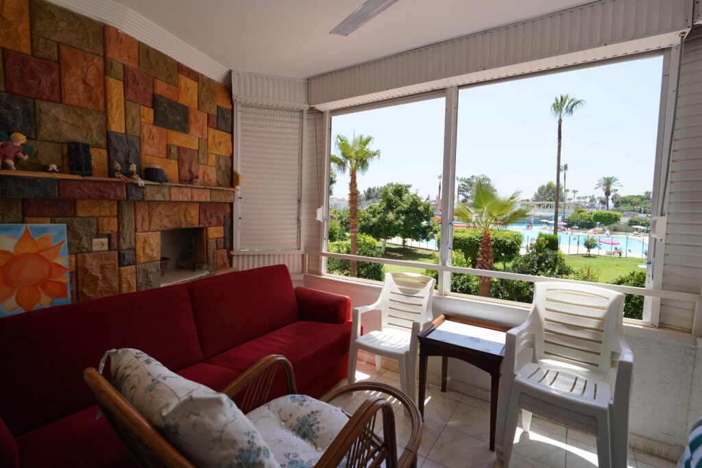 Mersin Erdemli Tömük Denize sıfır Flamingo 3  1+1 Daire