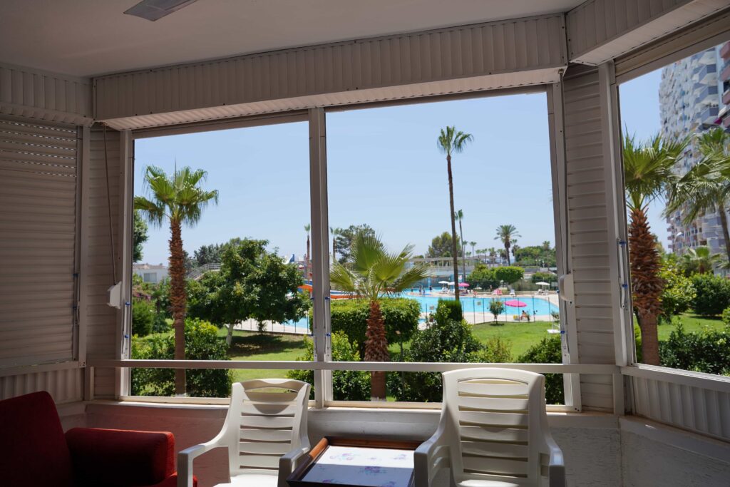 Mersin Erdemli Tömük Denize sıfır Flamingo 3  1+1 Daire