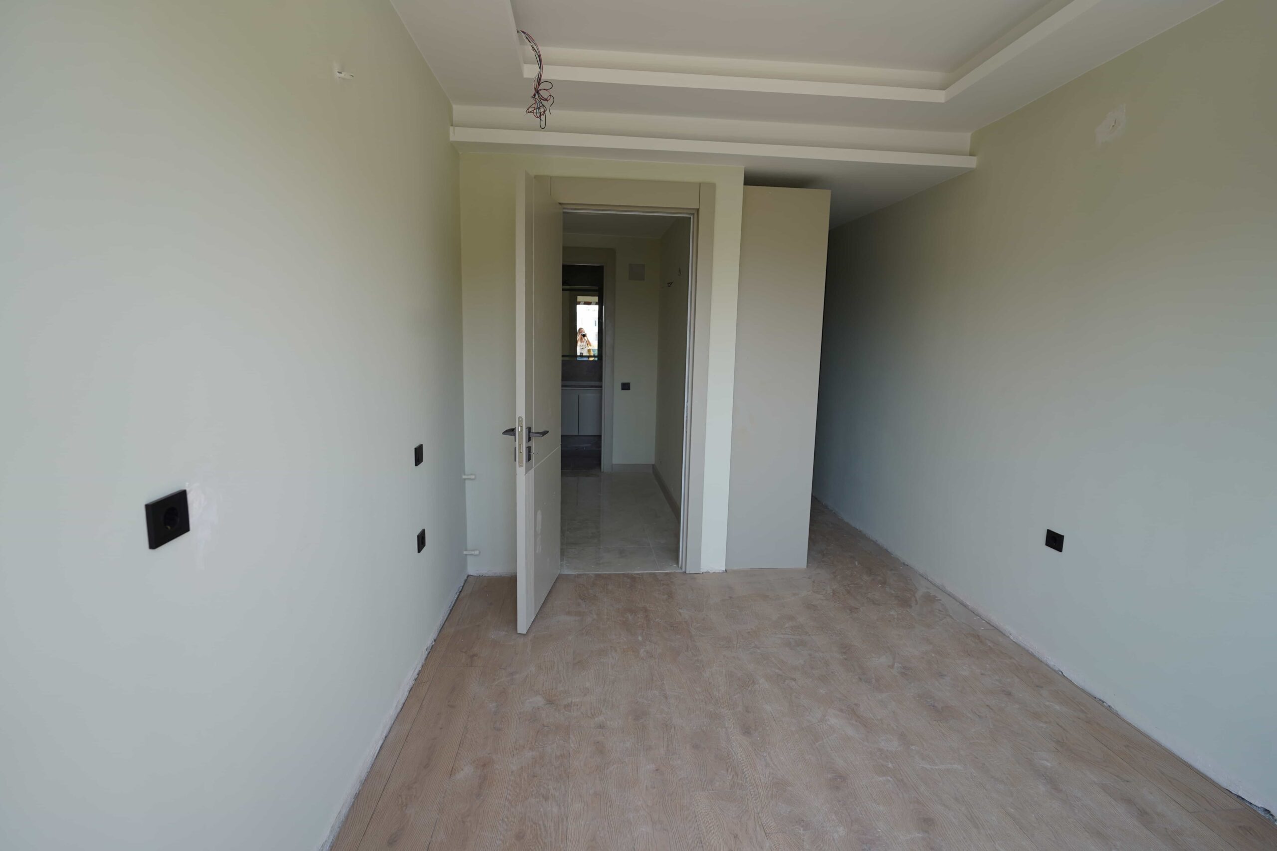 Erdemli Çeşmeli 2+1 Duplex Appartement met Terras in een Wooncomplex